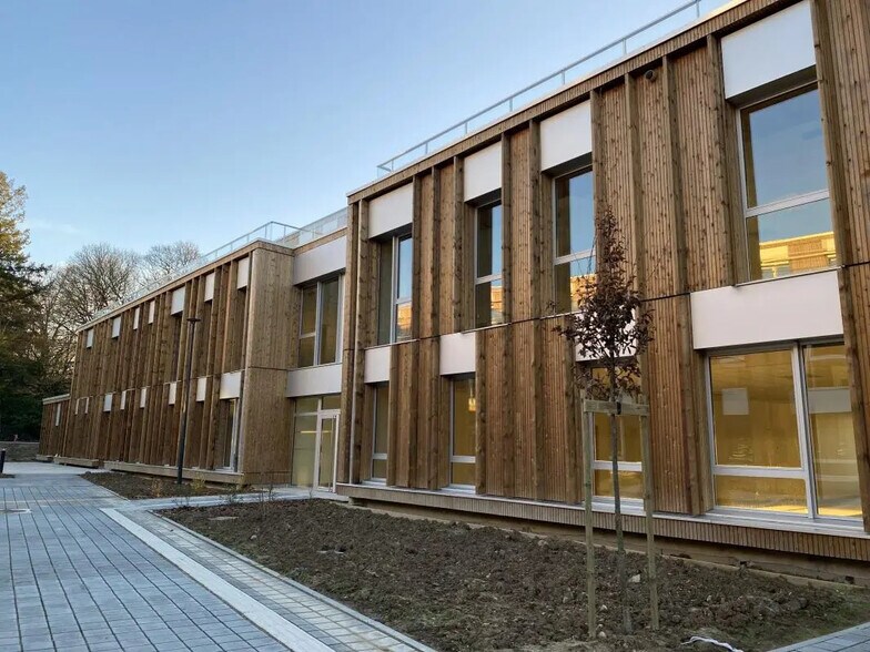 Office in Saint-Jacques-de-la-Lande for lease - Building Photo - Image 2 of 21