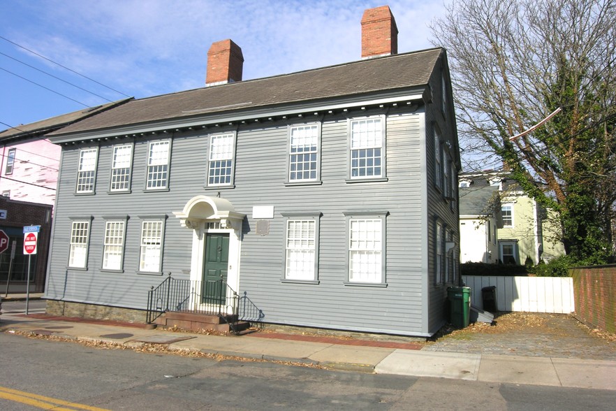 2 Marlborough St, Newport, RI for sale - Building Photo - Image 1 of 1