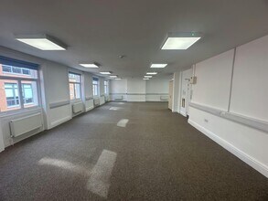 21 York Pl, Leeds for lease Interior Photo- Image 2 of 4