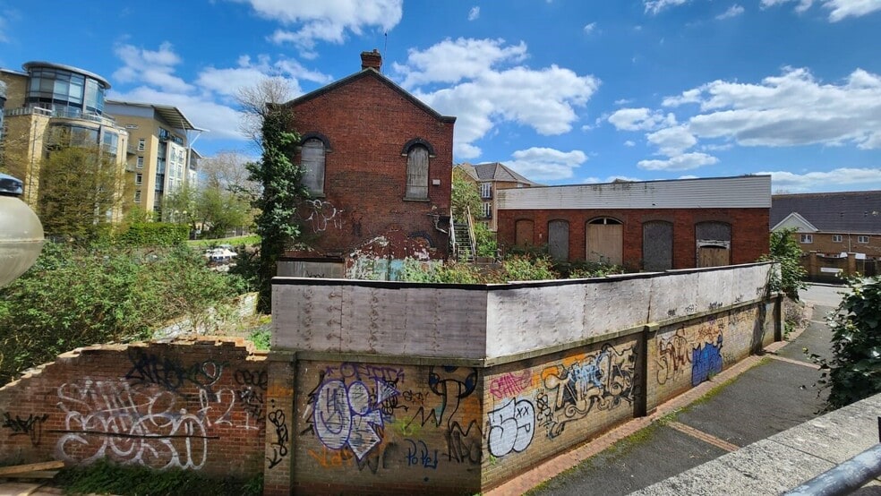 Gas Works Rd, Reading for sale - Building Photo - Image 2 of 5