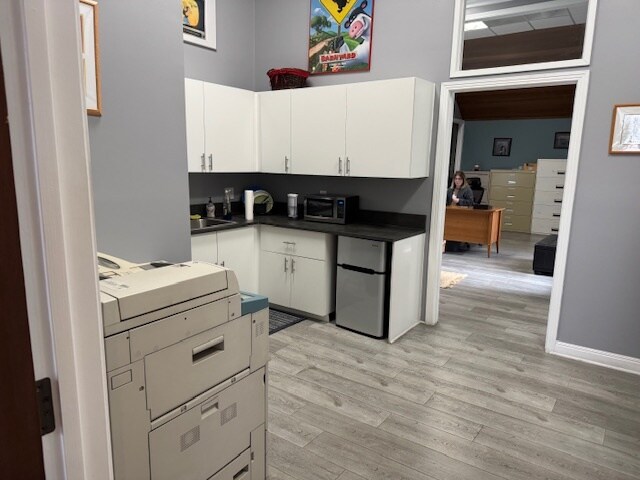 20265 Ventura Blvd, Woodland Hills, CA for lease - Building Photo - Image 3 of 14