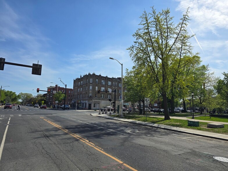 48-50 Main St, Hartford, CT for sale - Building Photo - Image 3 of 16