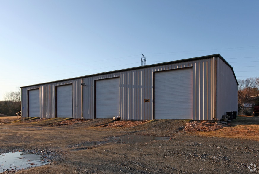 4760 S Main St, Winston-Salem, NC for sale - Building Photo - Image 2 of 3