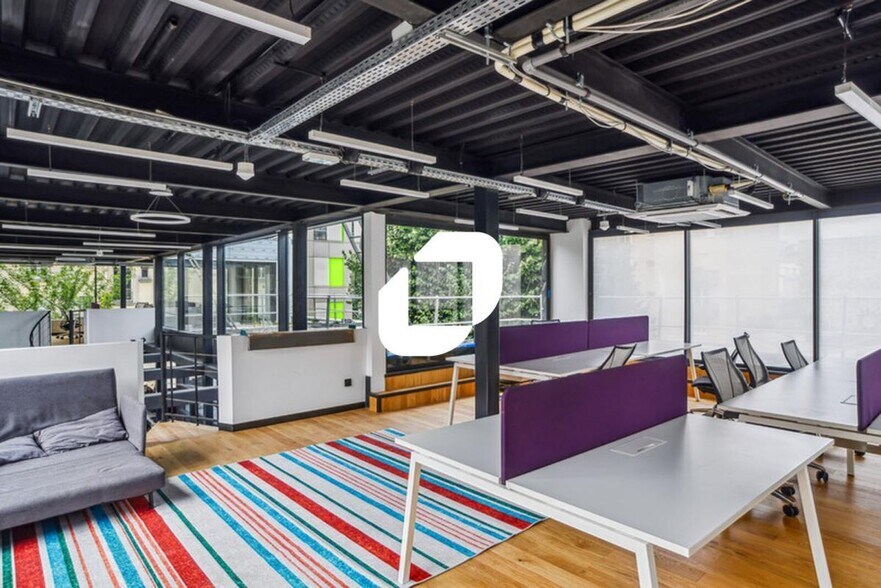 Office in Paris for lease - Building Photo - Image 1 of 14
