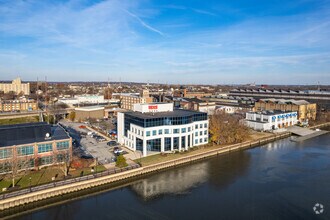 110 S Poplar St, Wilmington, DE - aerial  map view