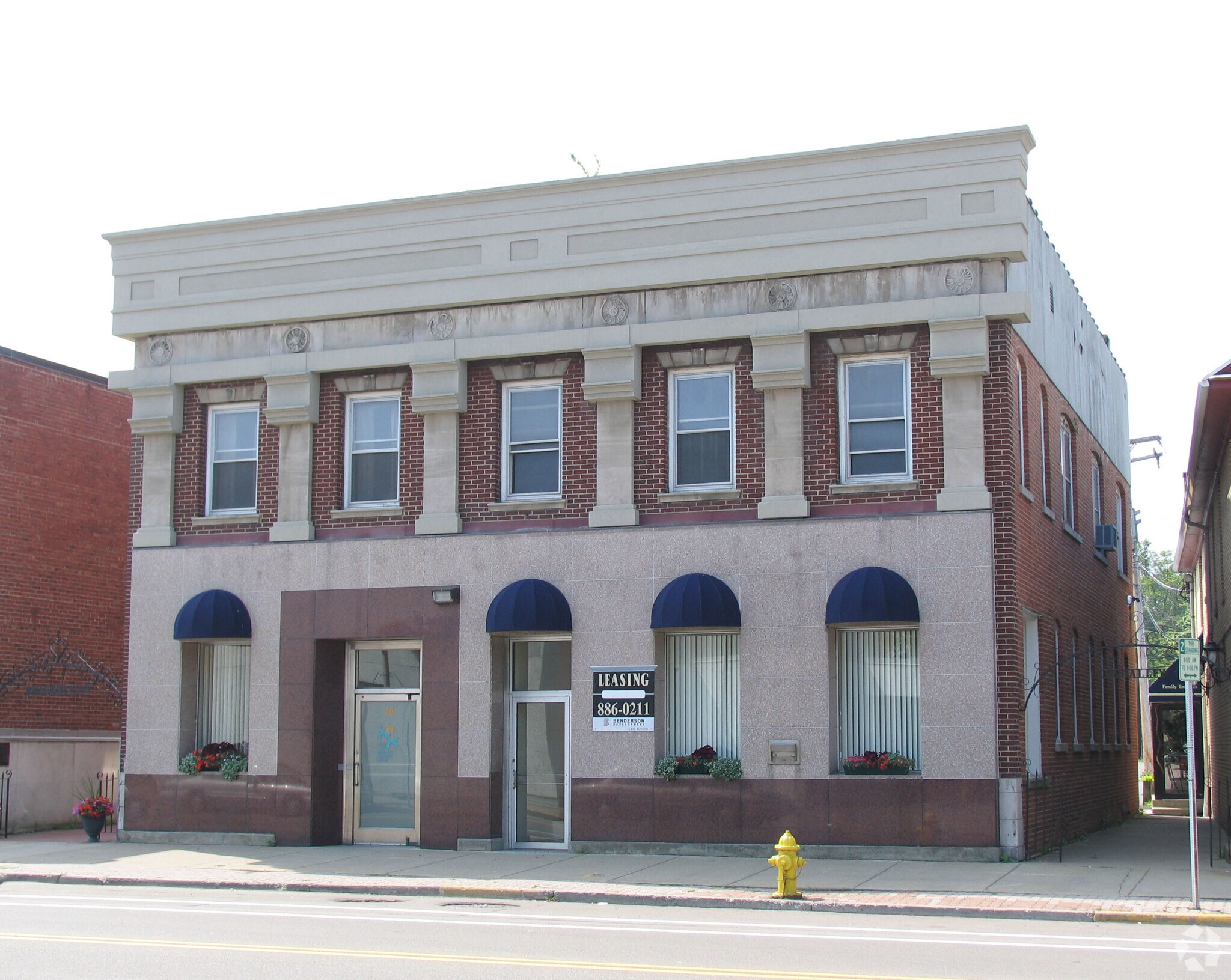 46 Main St, Hamburg, NY for sale Primary Photo- Image 1 of 1