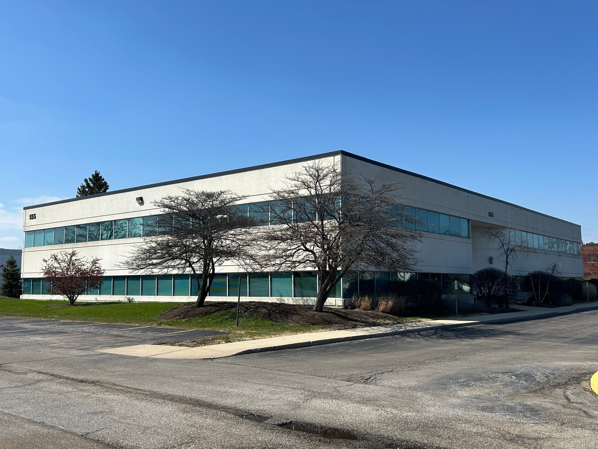 555 Waters Edge, Lombard, IL for lease Building Photo- Image 1 of 13