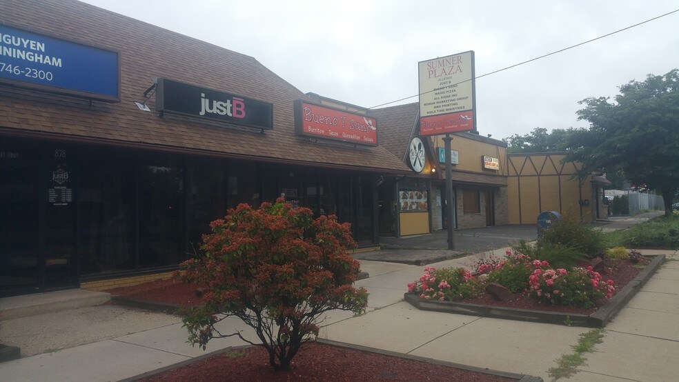 876888 Sumner Ave, Springfield, MA 01108