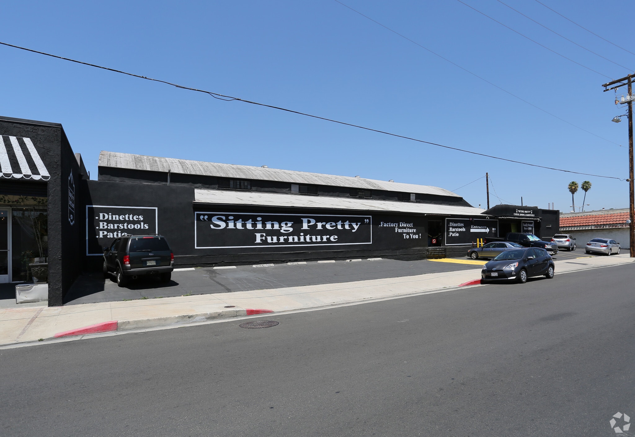 7115 Darby Ave, Reseda, CA for lease Building Photo- Image 1 of 11