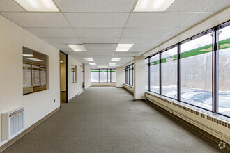 2000 Cliff Mine Rd, Pittsburgh, PA for lease Interior Photo- Image 2 of 3