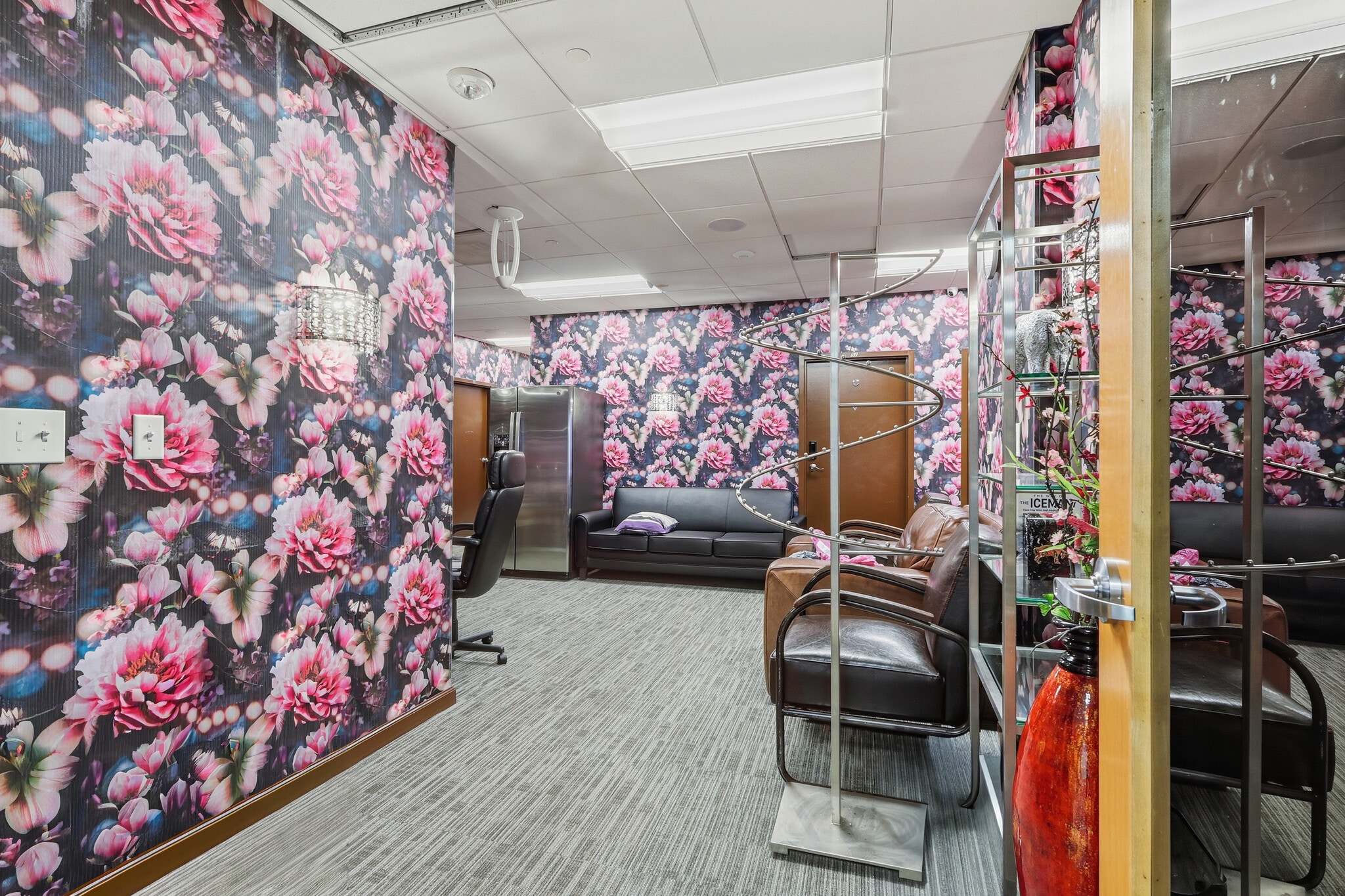 2 Pidgeon Hill Dr, Sterling, VA for lease Interior Photo- Image 1 of 8