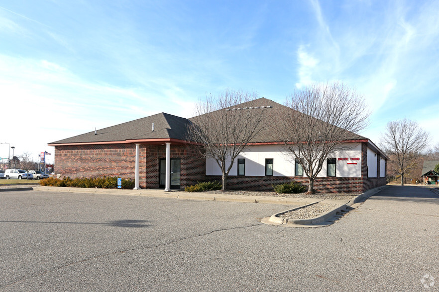 1101 1st St NE, New Prague, MN for sale - Primary Photo - Image 1 of 1