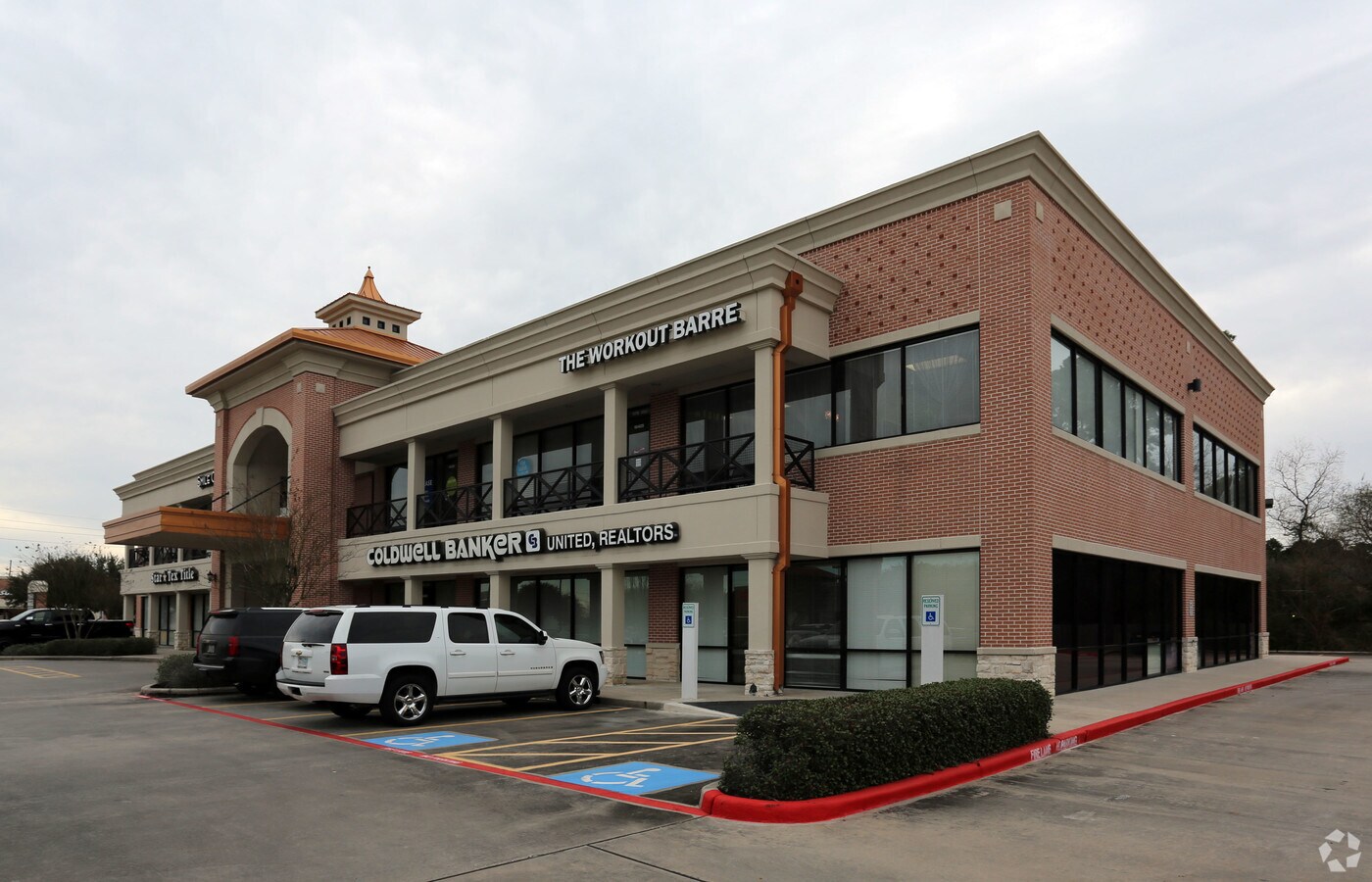 18425 Champion Forest Dr, Spring, TX 77379