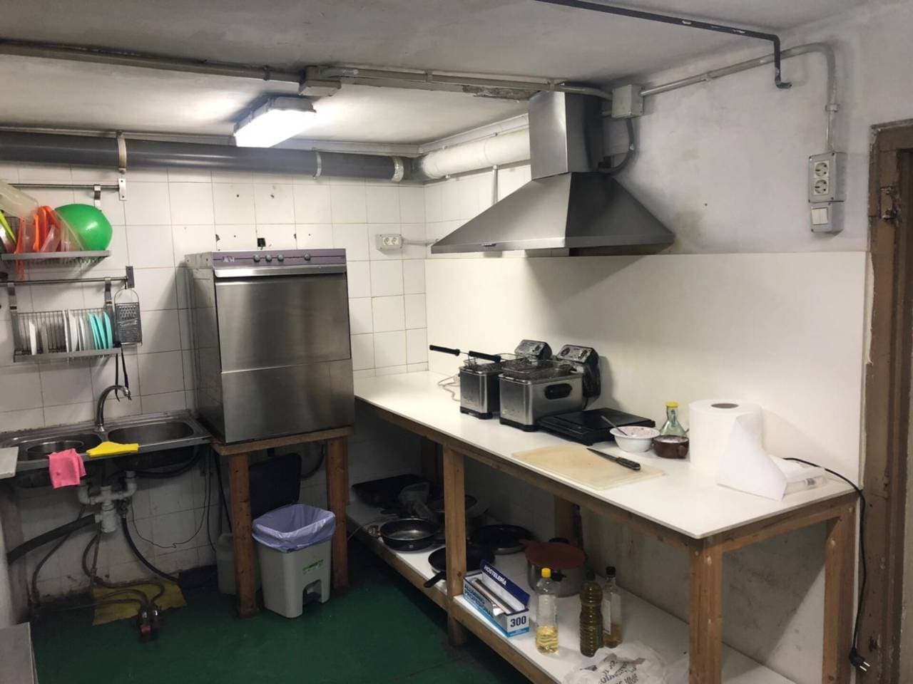 Retail in Barcelona, Barcelona for lease Interior Photo- Image 1 of 1