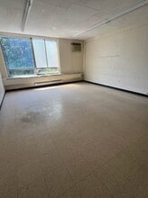 4160 Kissena Blvd, Flushing, NY for lease Interior Photo- Image 1 of 4