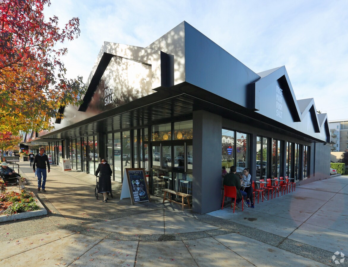 16611667 Lonsdale Ave, North Vancouver, BC V7M 2K2 16611667 Lonsdale Ave, North Vancouver, BC V7M 2K2