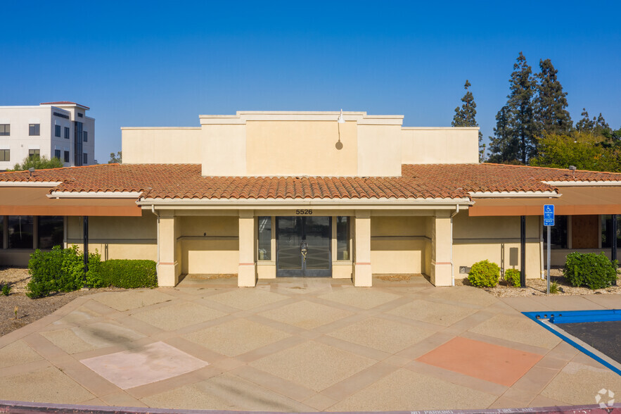 5526 Philadelphia St, Chino, CA for lease - Building Photo - Image 3 of 5