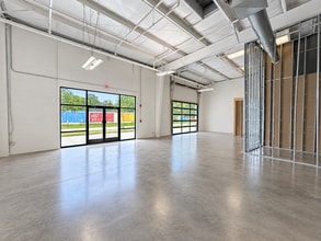 5255 N Winthrop Ave, Indianapolis, IN for lease Interior Photo- Image 1 of 6