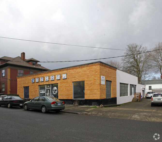 Office in Portland, OR for sale - Primary Photo - Image 1 of 1