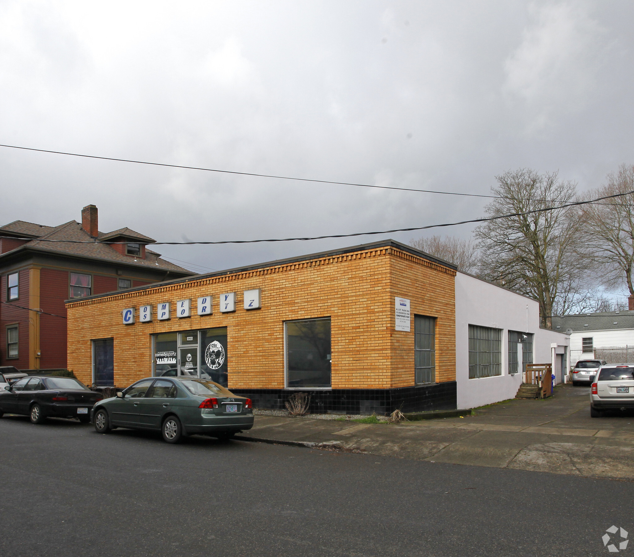 Office in Portland, OR for sale Primary Photo- Image 1 of 1