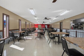 1320 Clinton Rd, Fayetteville, NC for lease Interior Photo- Image 2 of 22