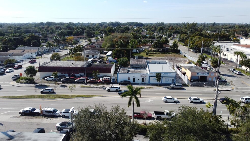 10836 NW 7th Ave, Miami, FL for lease - Building Photo - Image 2 of 9