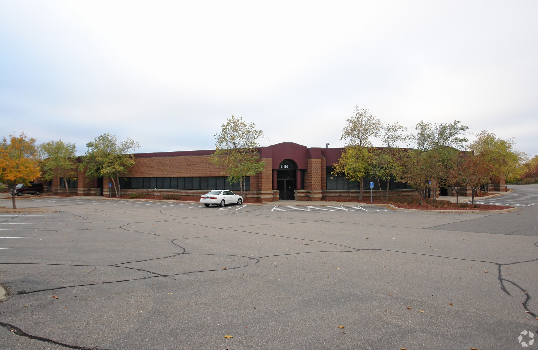 10025 Valley View Rd, Eden Prairie, MN for lease Primary Photo- Image 1 of 7