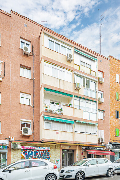 Calle Ángel Múgica, 2, Madrid, Madrid for sale - Building Photo - Image 2 of 2