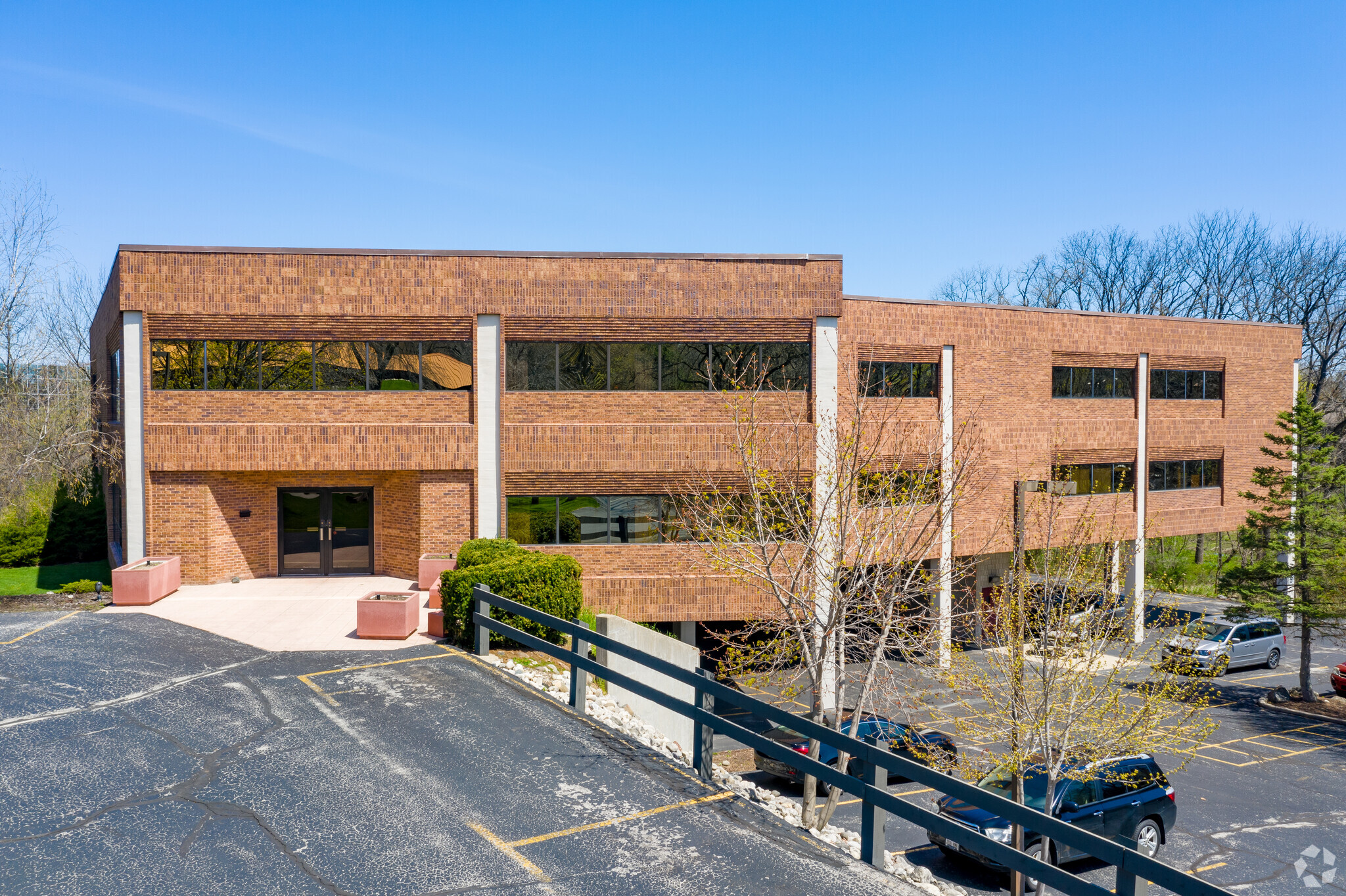 350 Bishops Way, Brookfield, WI for sale Building Photo- Image 1 of 1