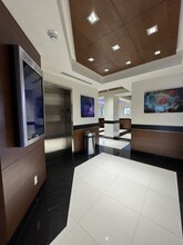 4331 N Federal Hwy, Fort Lauderdale, FL for lease Interior Photo- Image 1 of 5