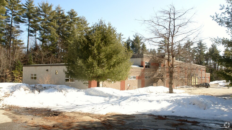 20 Wickers Dr, Wolfeboro, NH for sale - Primary Photo - Image 1 of 1