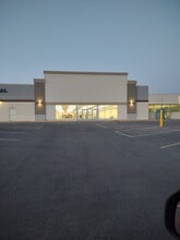 1325 E Jackson St, Macomb, IL for lease Building Photo- Image 1 of 8
