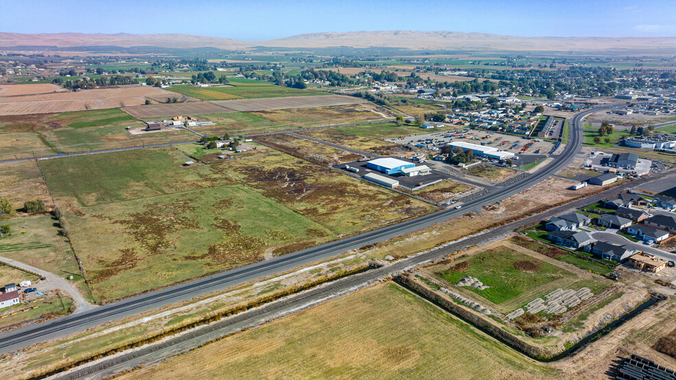 780 Yakima Valley, Sunnyside, WA for sale - Building Photo - Image 2 of 5