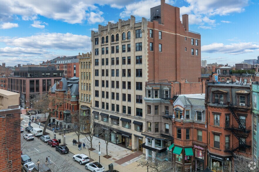 137-141 Newbury St, Boston, MA for lease - Building Photo - Image 1 of 10