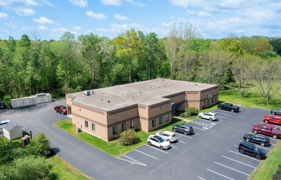 417 Bolton Rd, Lancaster, MA for sale - Primary Photo - Image 1 of 1