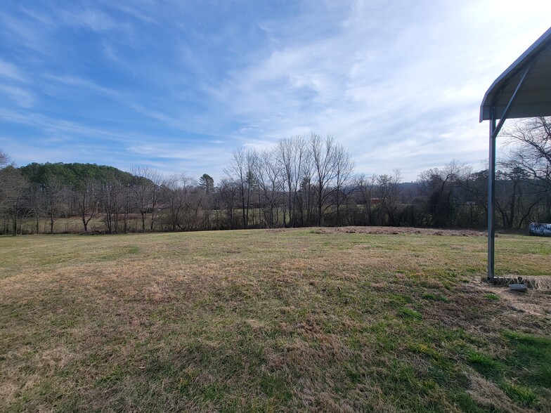 518 Hwy 64 E, Hayesville, NC for lease - Building Photo - Image 3 of 15