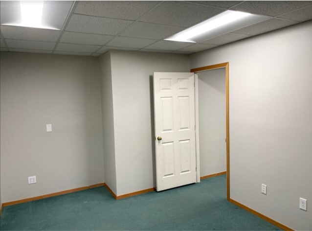 10221 E Montgomery Dr, Spokane, WA for lease Interior Photo- Image 1 of 11