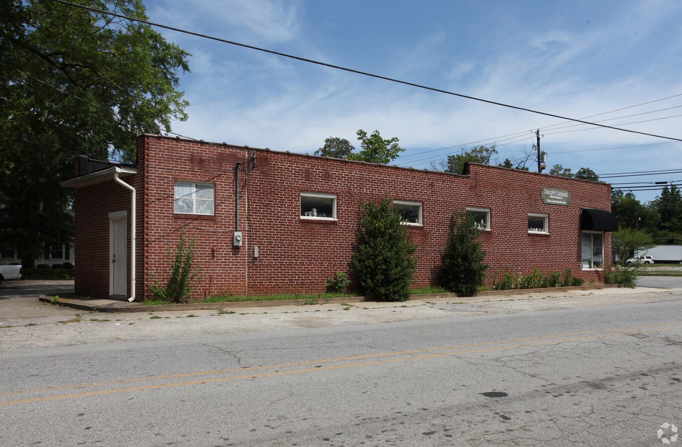 112 W Athens St, Winder, GA 30680