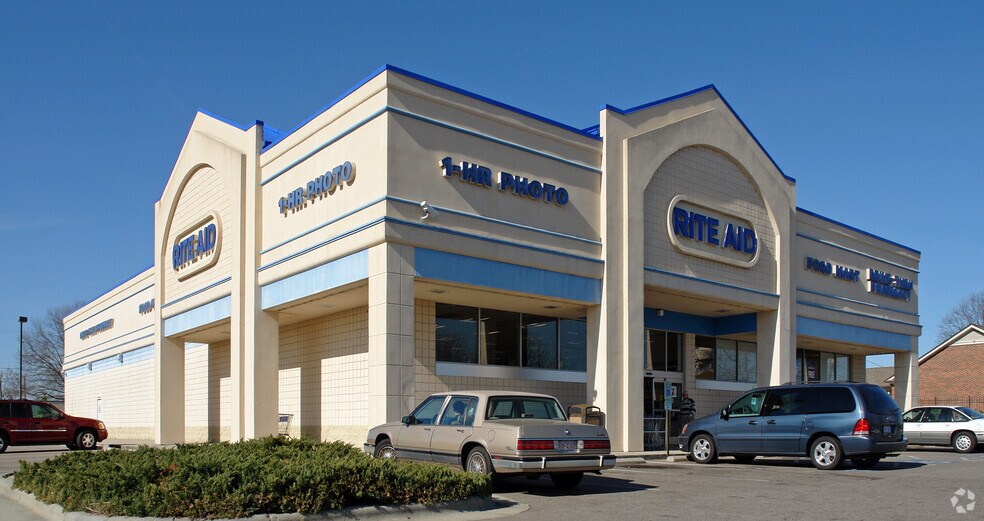 1825 E 10th St, Roanoke Rapids, NC for sale - Primary Photo - Image 1 of 1