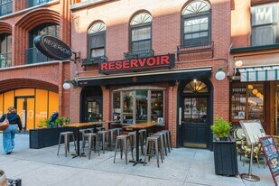 70 University Pl, New York NY - Pub