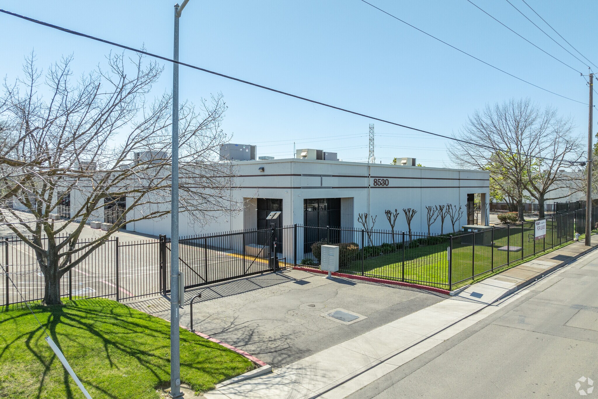 8530 Fruitridge Rd, Sacramento, CA for lease Primary Photo- Image 1 of 26