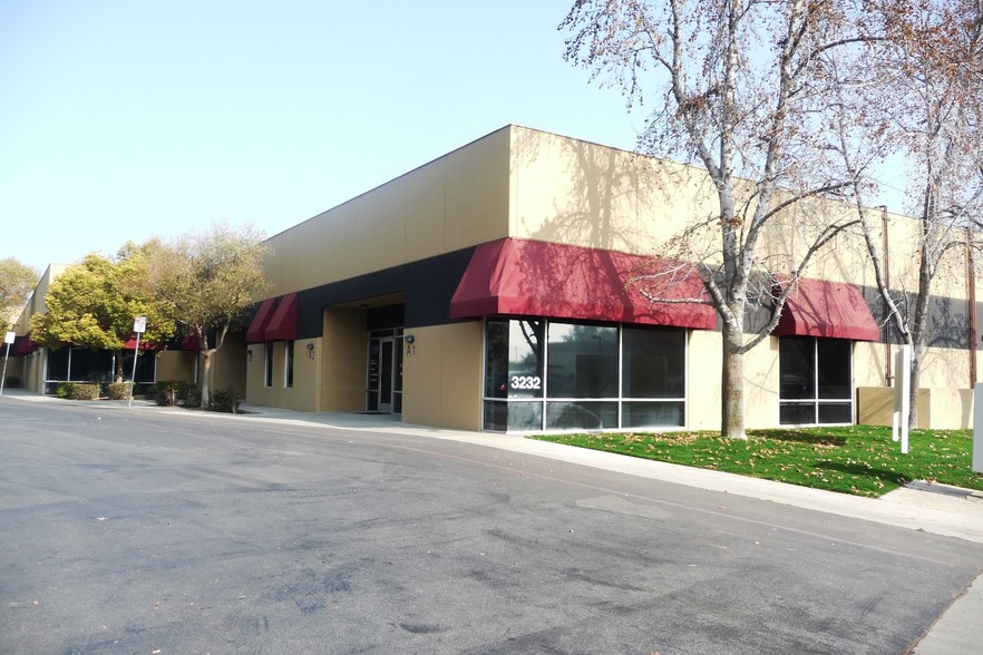 3232 Rio Mirada Dr, Bakersfield, CA for sale - Building Photo - Image 1 of 1