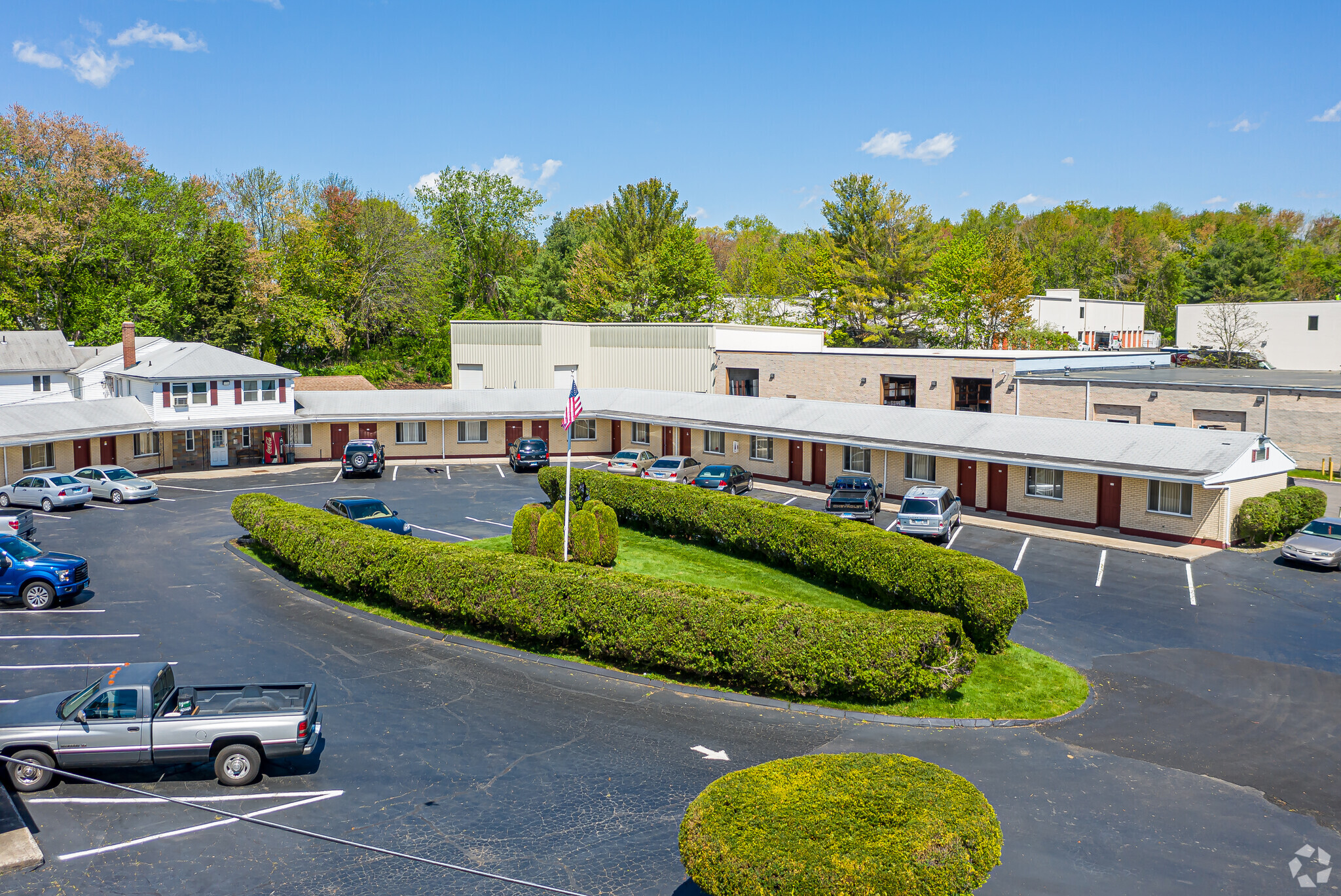 176 Berlin Tpke, Berlin, CT for sale Primary Photo- Image 1 of 36