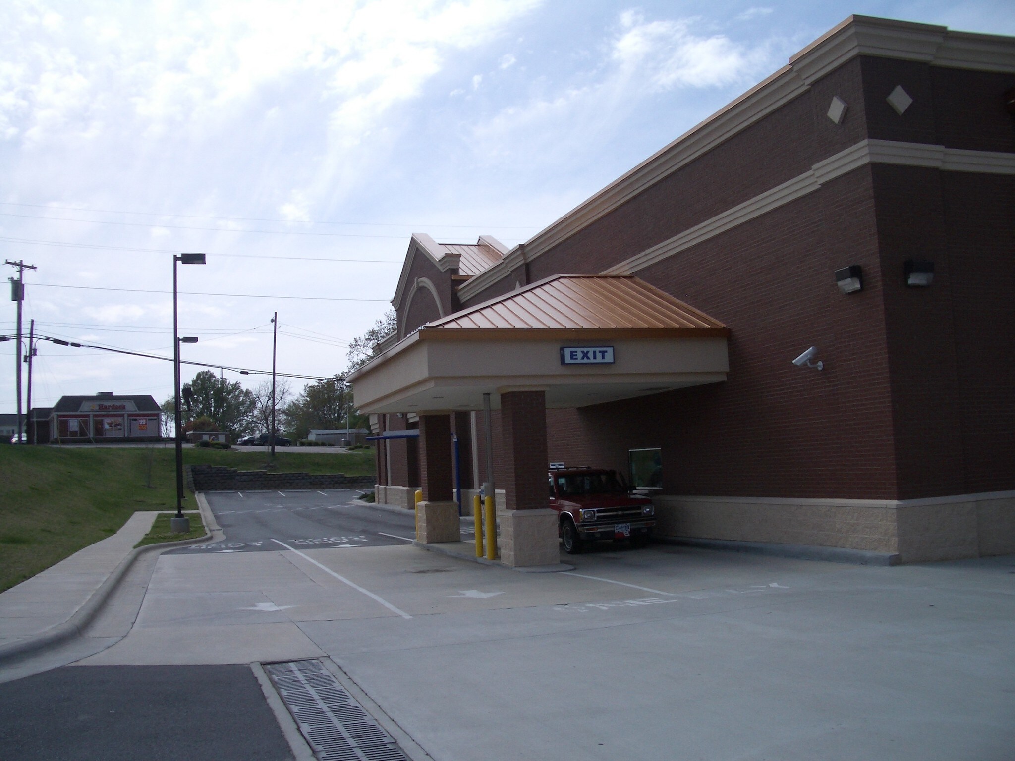 135 Dale Earnhardt Blvd, Kannapolis, NC, 28081 Drug Store Property