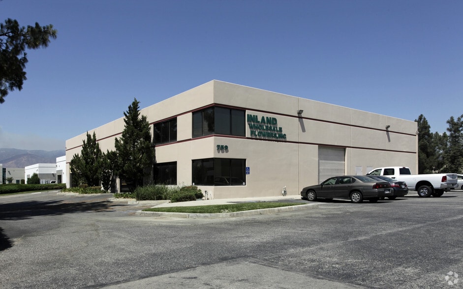 759 S Allen St, San Bernardino, CA for sale - Primary Photo - Image 1 of 3