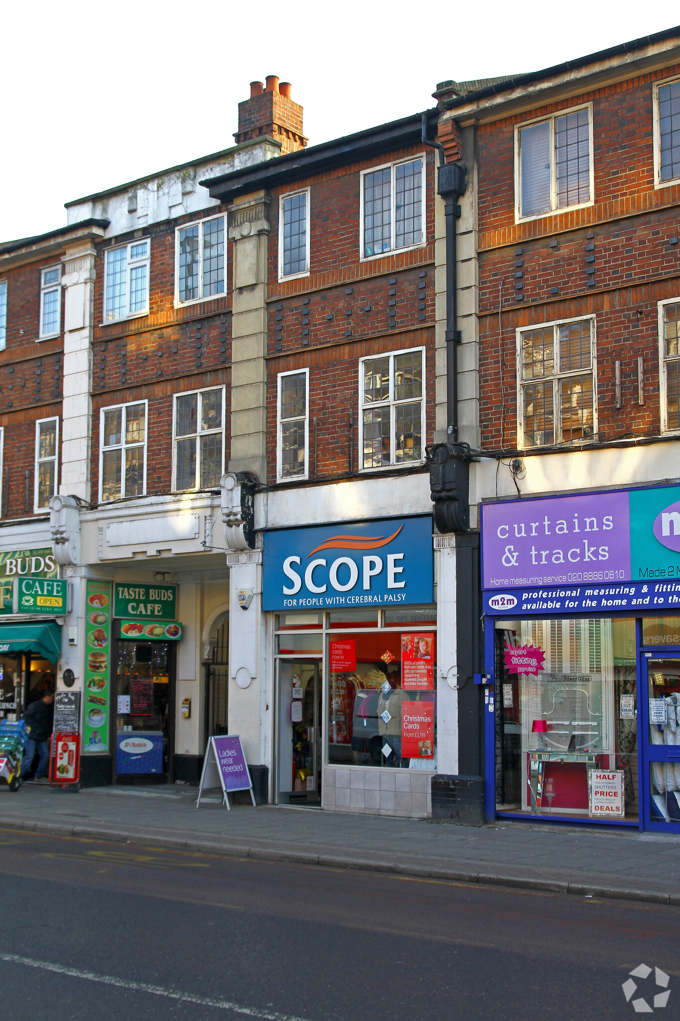 304 Green Lanes, London for sale Primary Photo- Image 1 of 1