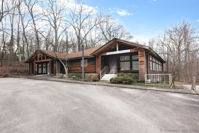 333 Pomfret St, Putnam, CT for lease - Building Photo - Image 3 of 40