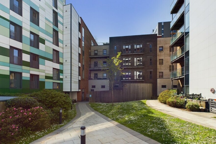 220 High St, Swansea for lease - Building Photo - Image 2 of 12