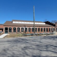 32 Lake St, Winsted, CT for lease Interior Photo- Image 2 of 5