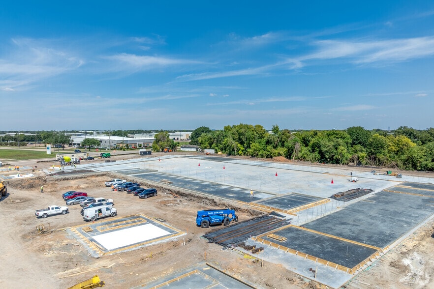 13527 Stafford Rd., Stafford, TX for sale - Primary Photo - Image 1 of 3